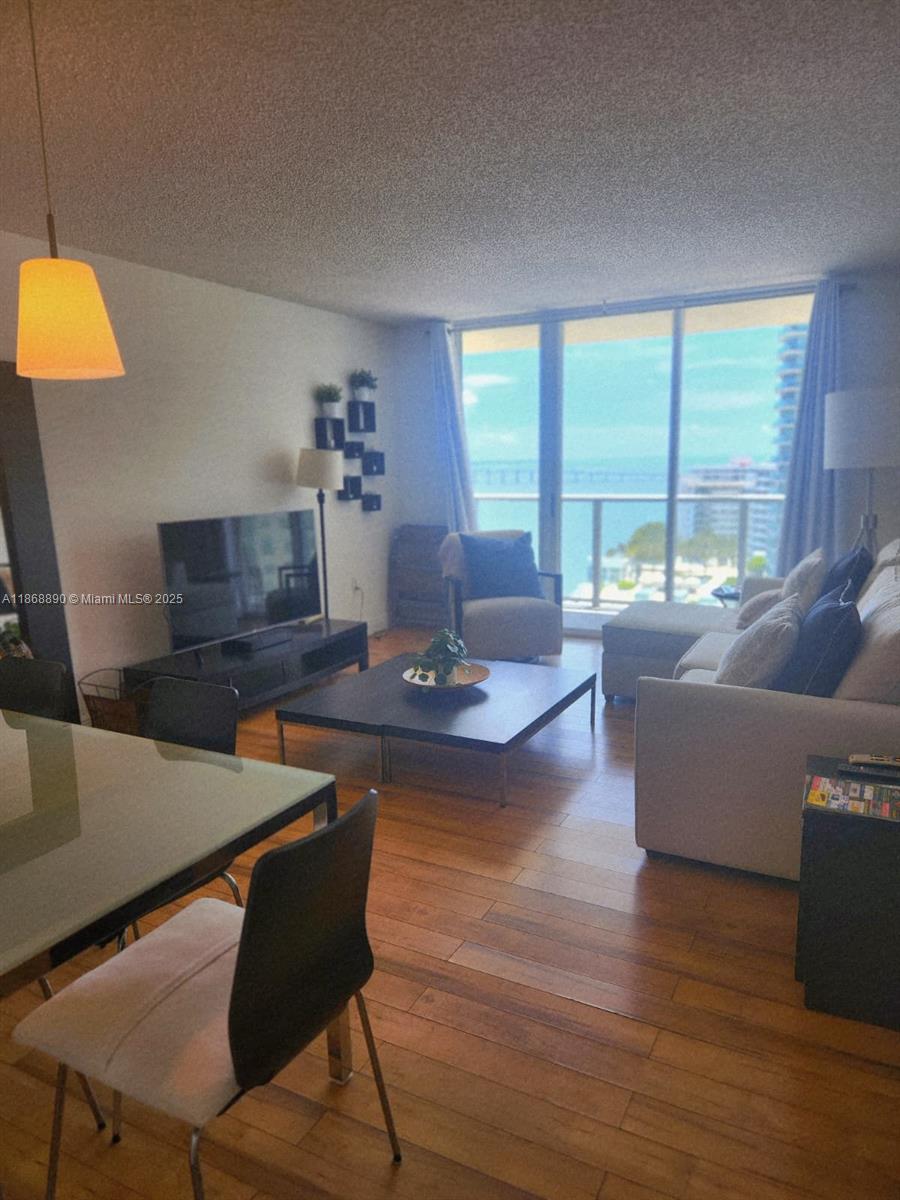 1155 Brickell Bay Dr # 1807