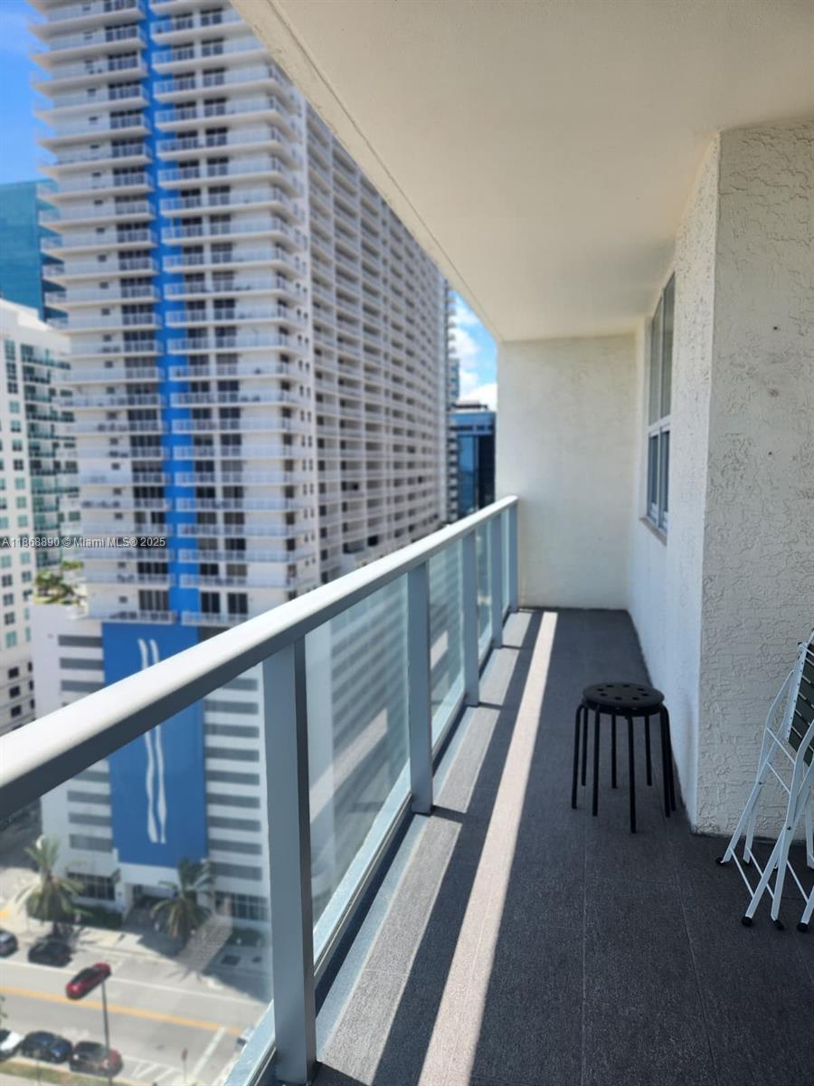 1155 Brickell Bay Dr # 1807