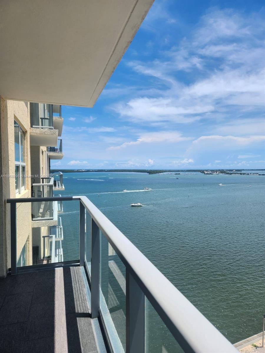 1155 Brickell Bay Dr # 1807