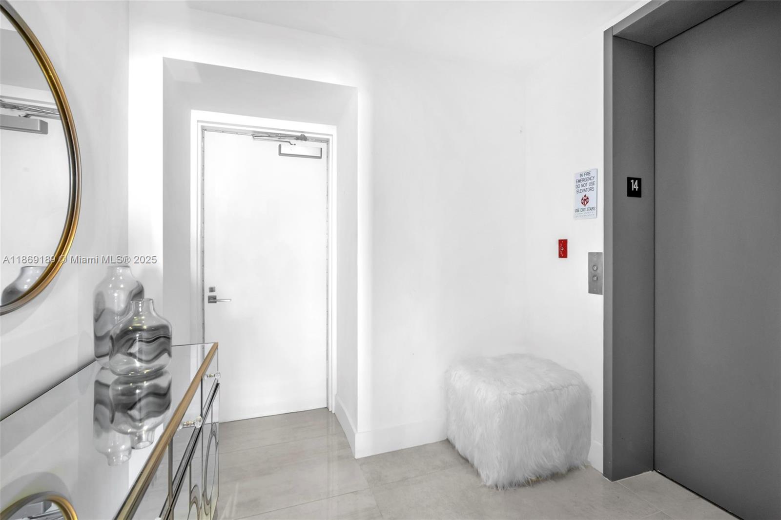 650 NE 32nd St # 1402