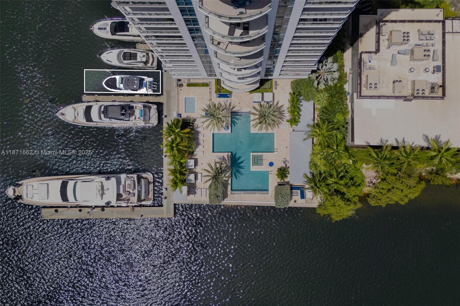 17301 Biscayne Blvd # 2009