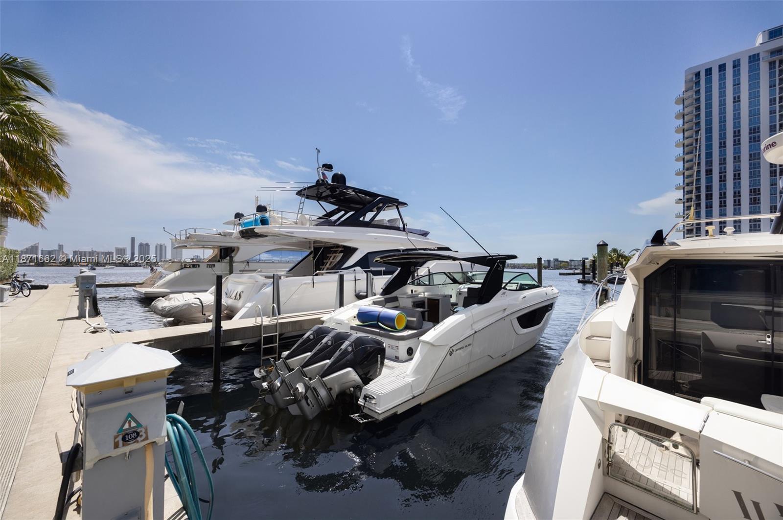 17301 Biscayne Blvd # 2009