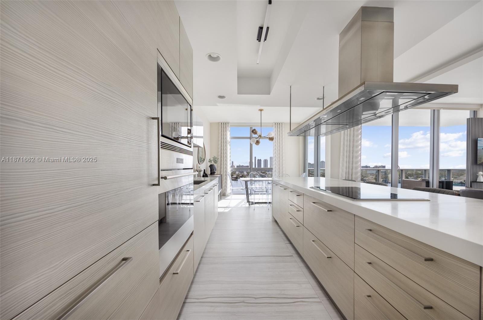 17301 Biscayne Blvd # 2009