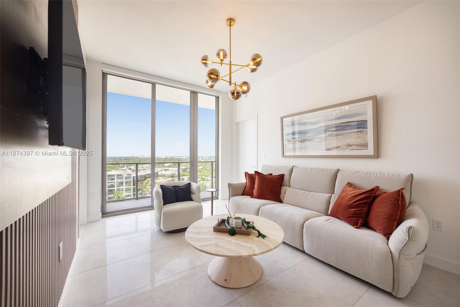 2678 Tigertail Ave # 1805