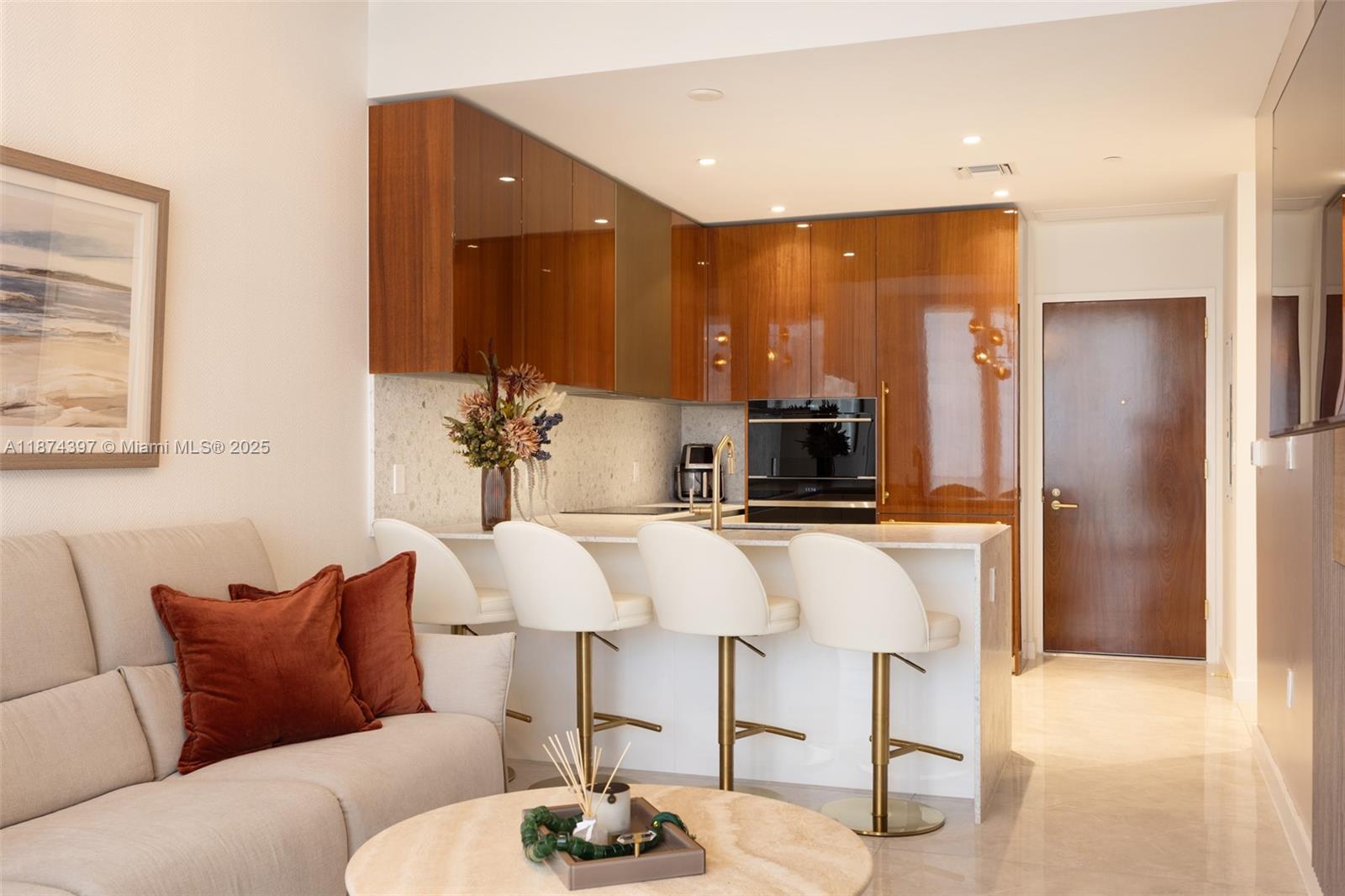 2678 Tigertail Ave # 1805