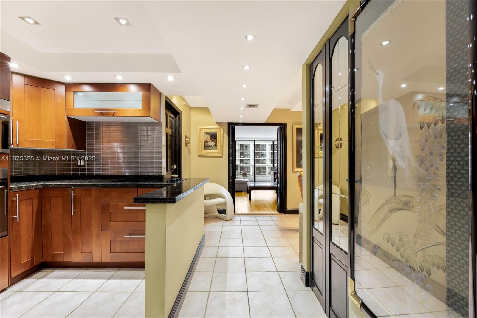 1717 N Bayshore Dr # 3042 Unit: A-3042