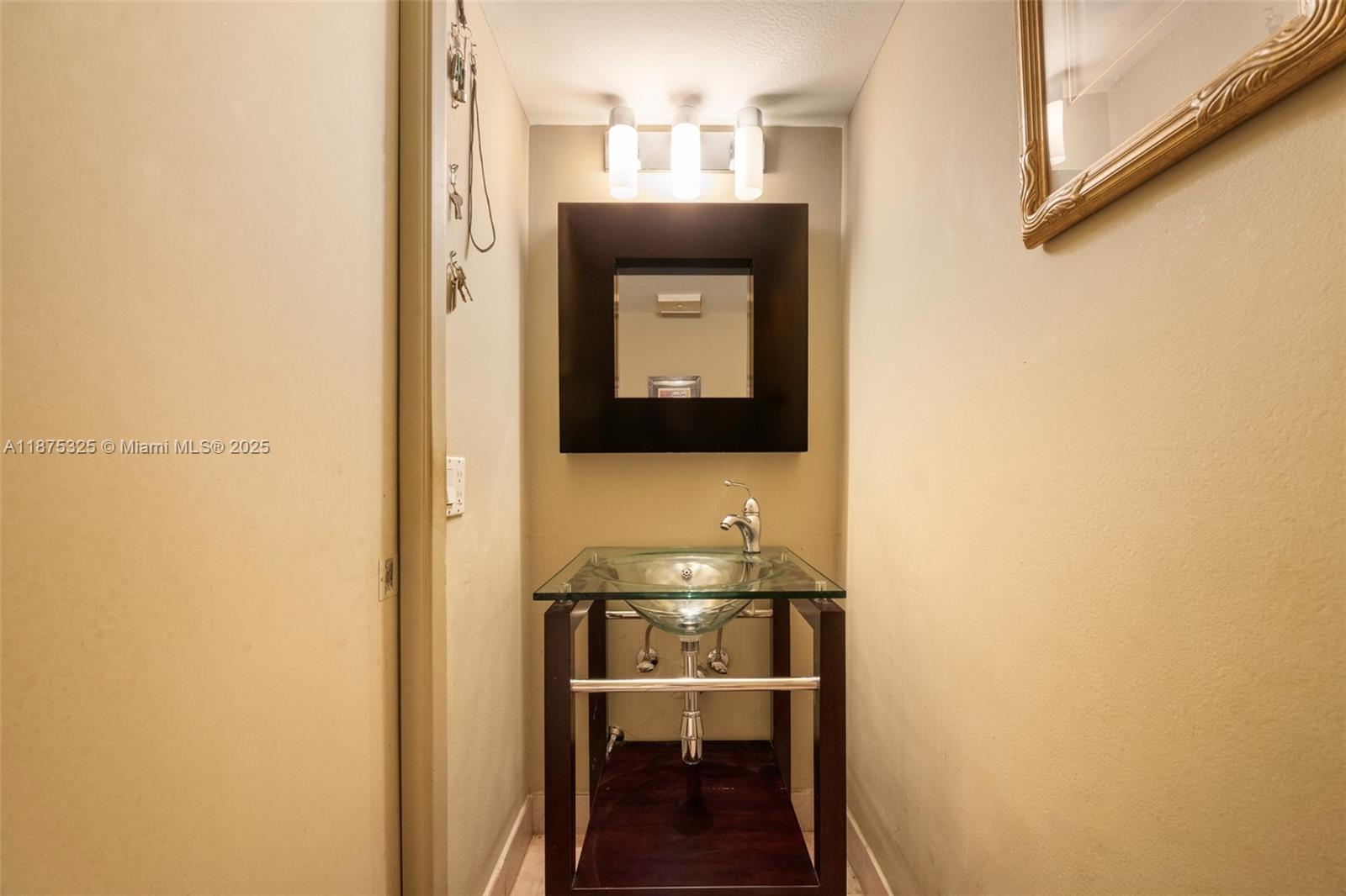 1717 N Bayshore Dr # 3042 Unit: A-3042