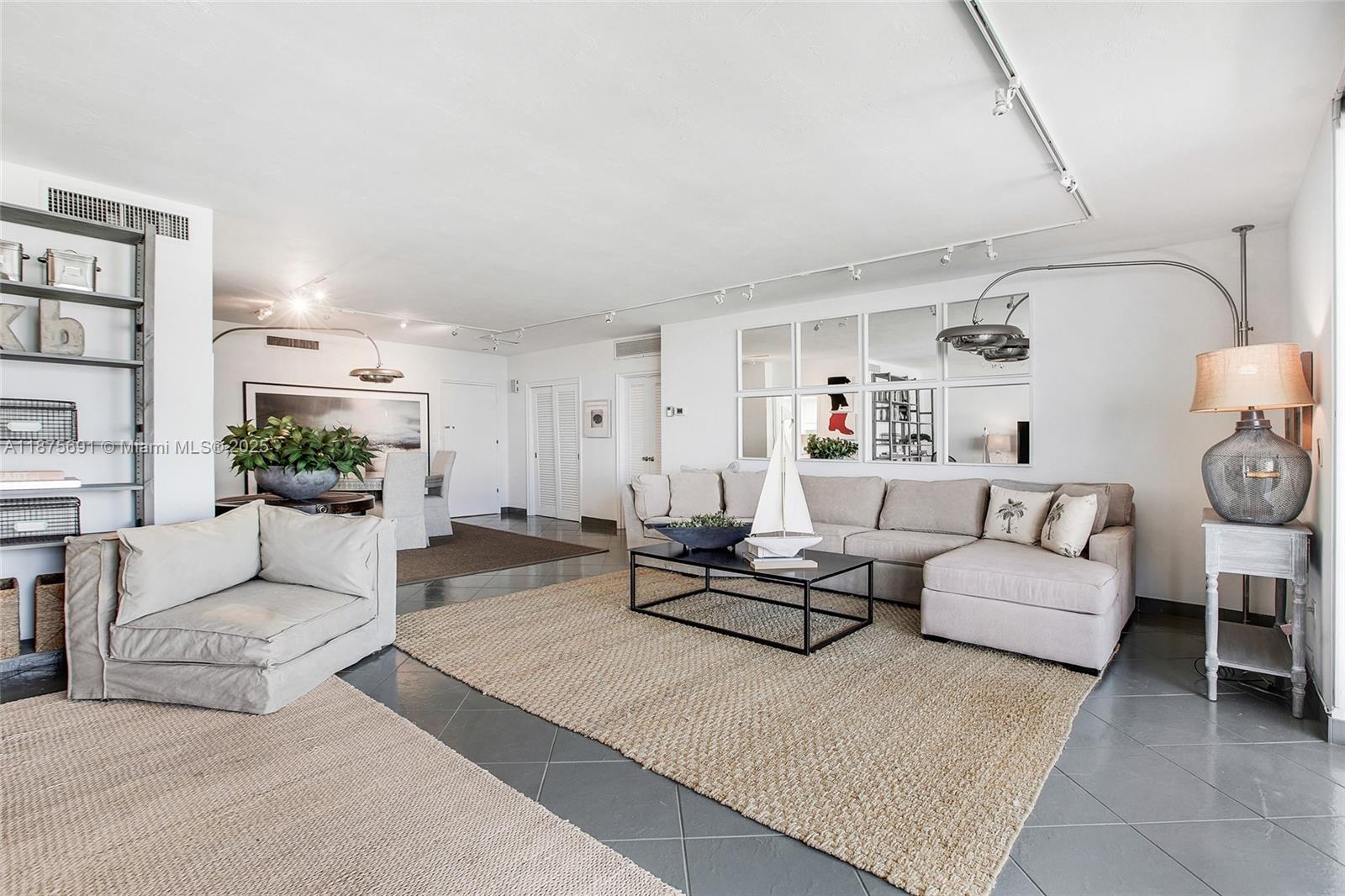 200 Ocean Lane Dr # 703