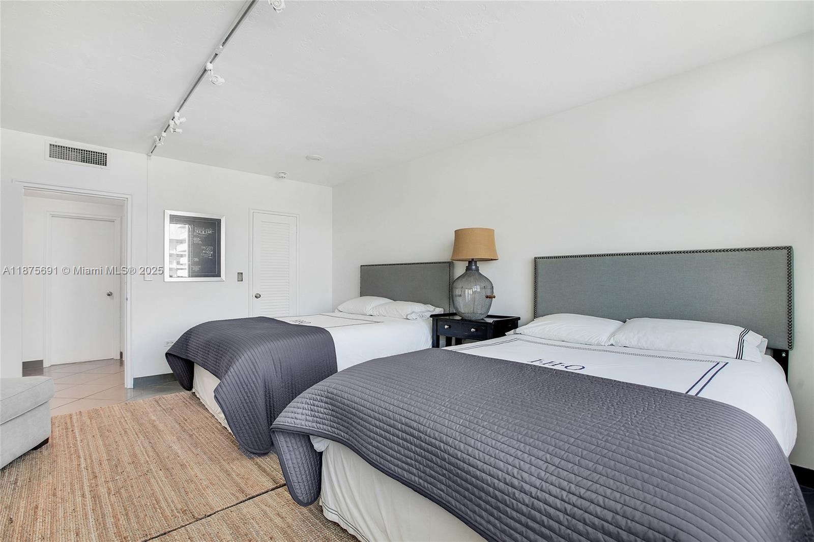 200 Ocean Lane Dr # 703