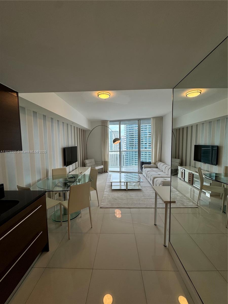 465 Brickell Ave # 3104