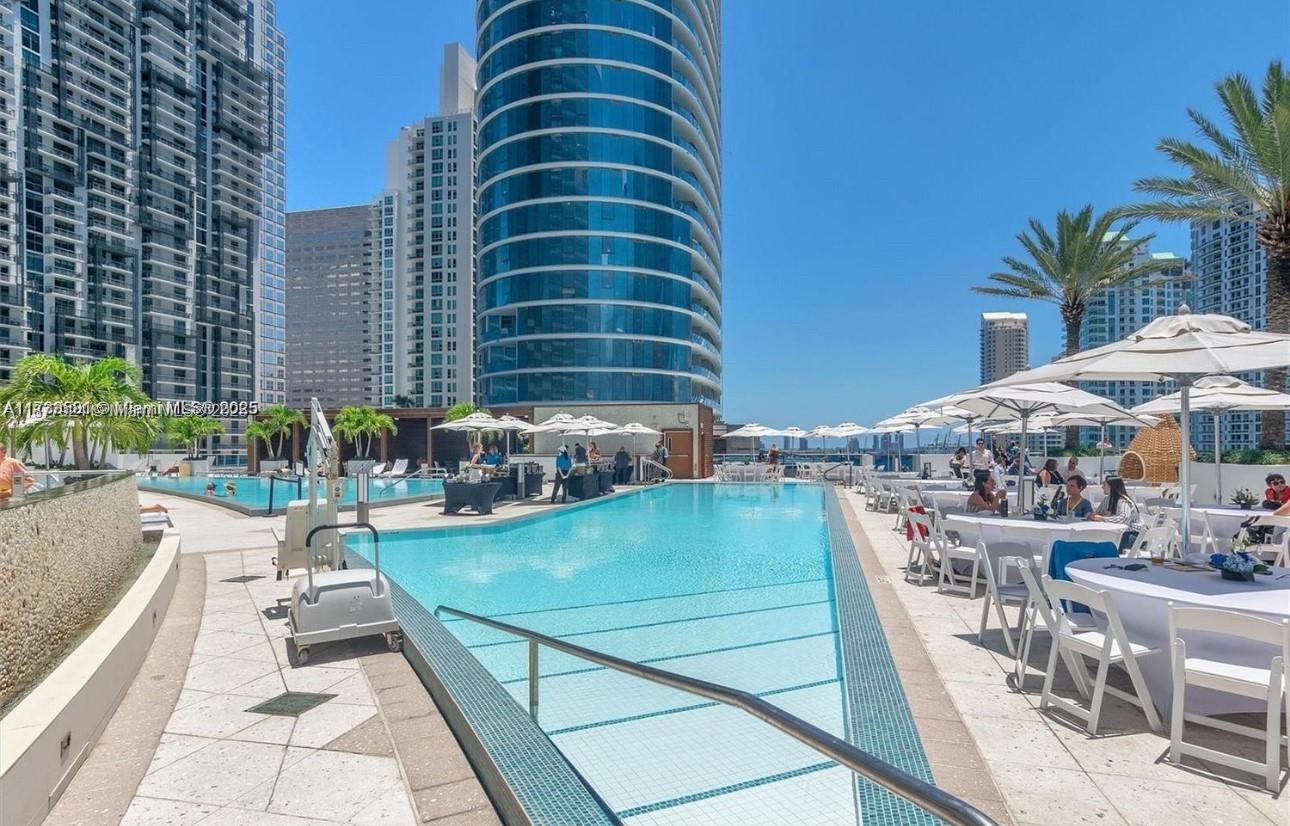 200 Biscayne Boulevard Way # 3801