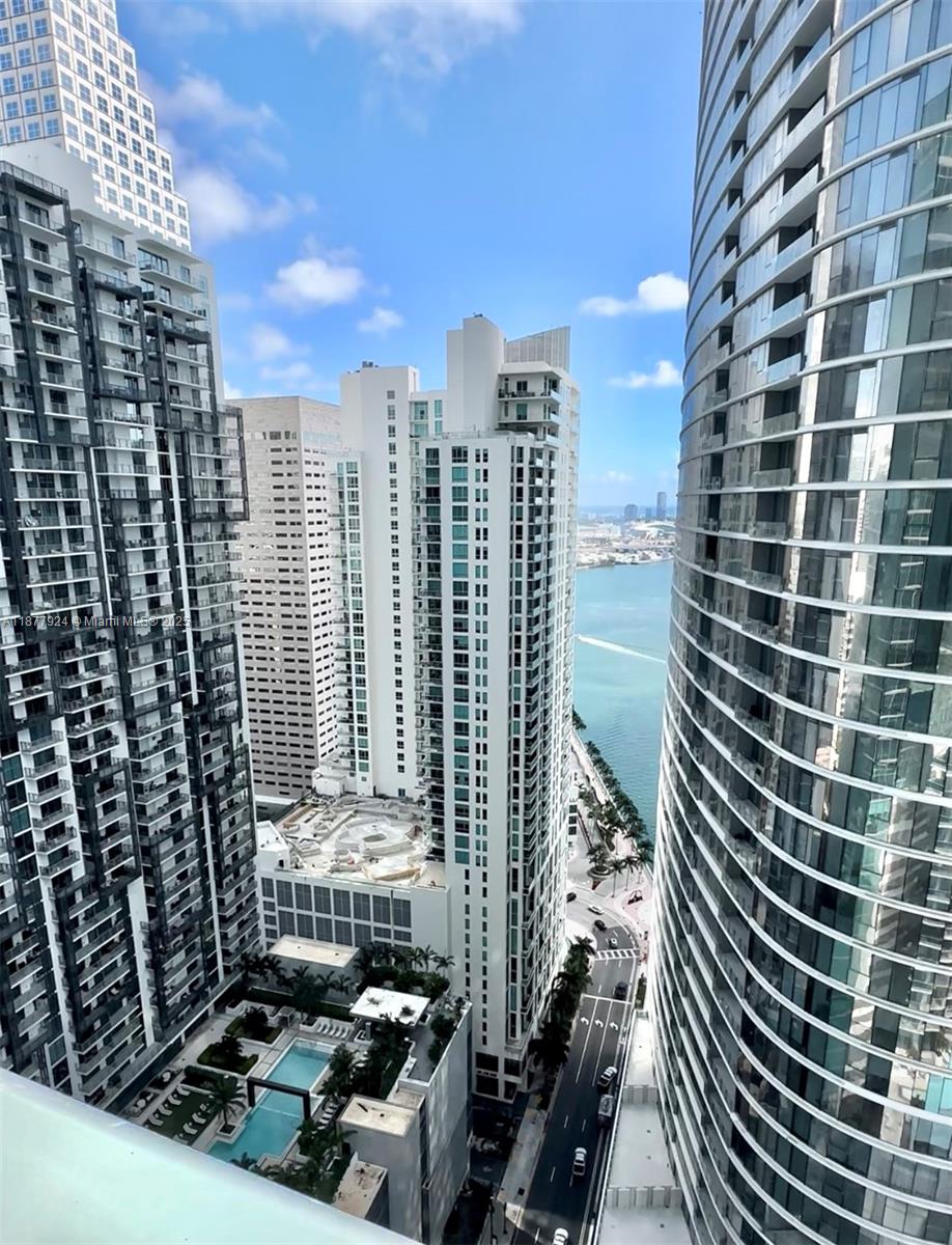 200 Biscayne Boulevard Way # 3801