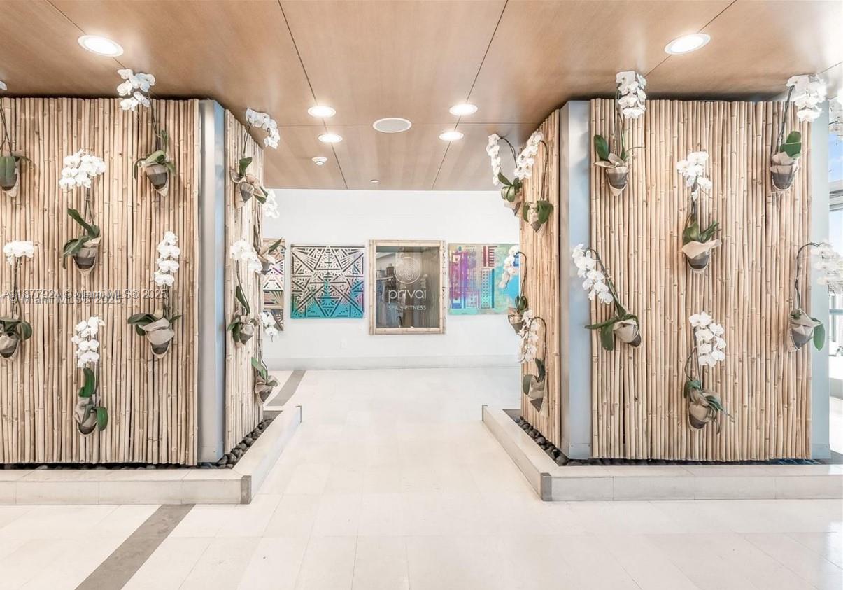 200 Biscayne Boulevard Way # 3801