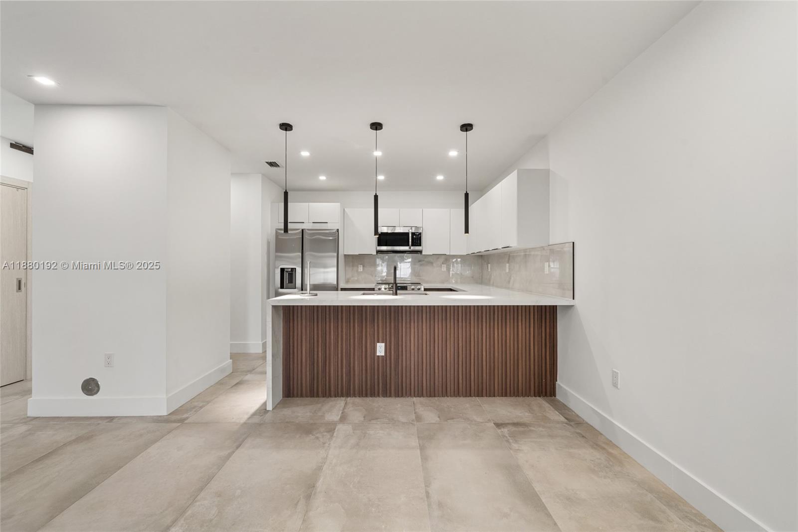 3431 SW 16th Ter # 3431