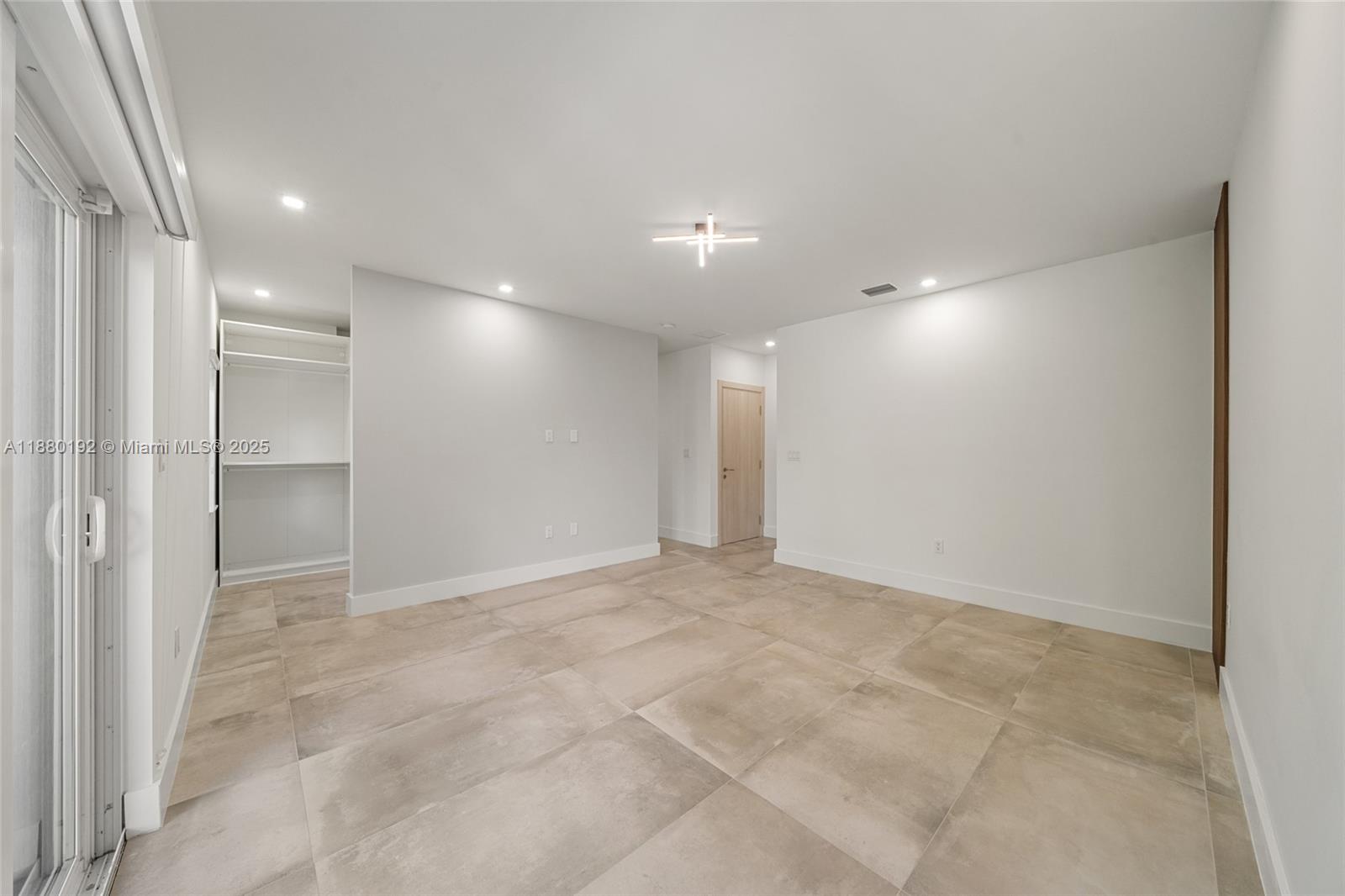 3431 SW 16th Ter # 3431