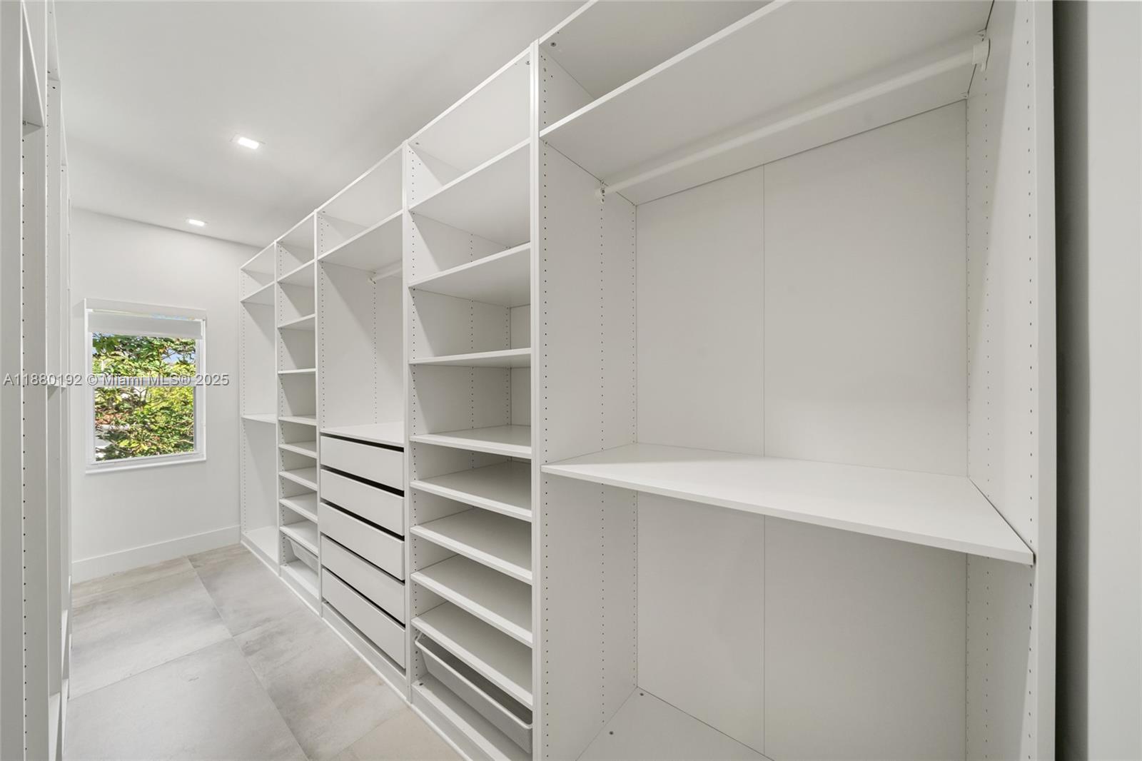 3431 SW 16th Ter # 3431