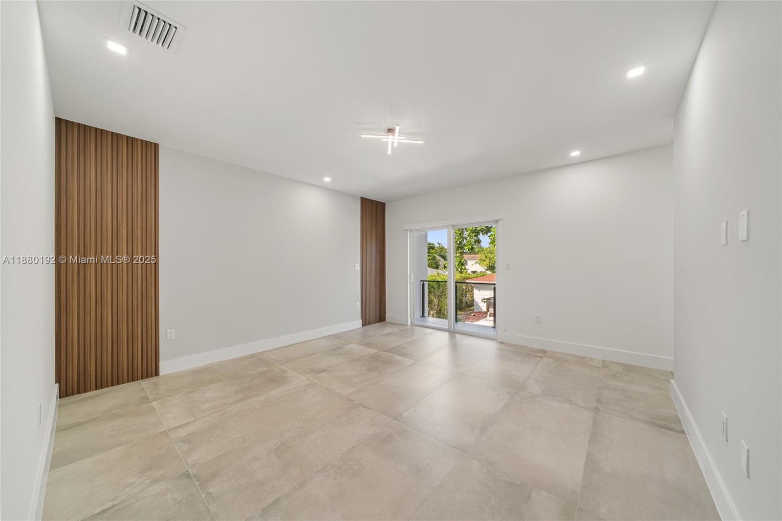 3431 SW 16th Ter # 3431