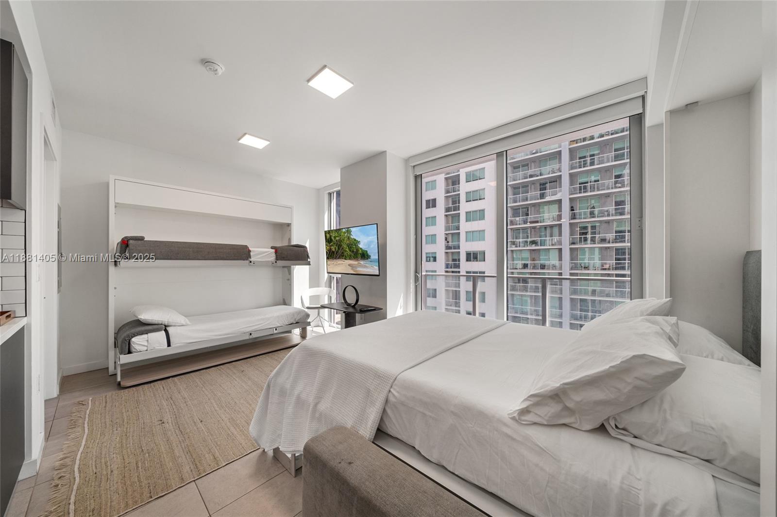 227 NE 2nd St # 1911