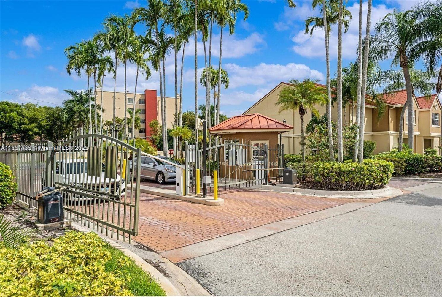 18352 NW 68th Ave # P