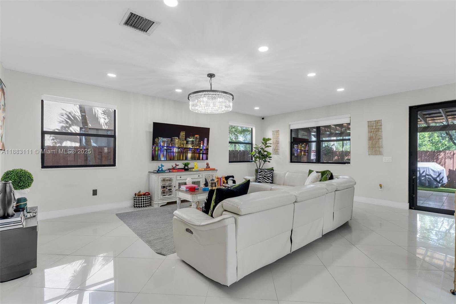 9805 NW 89th Ter # 0