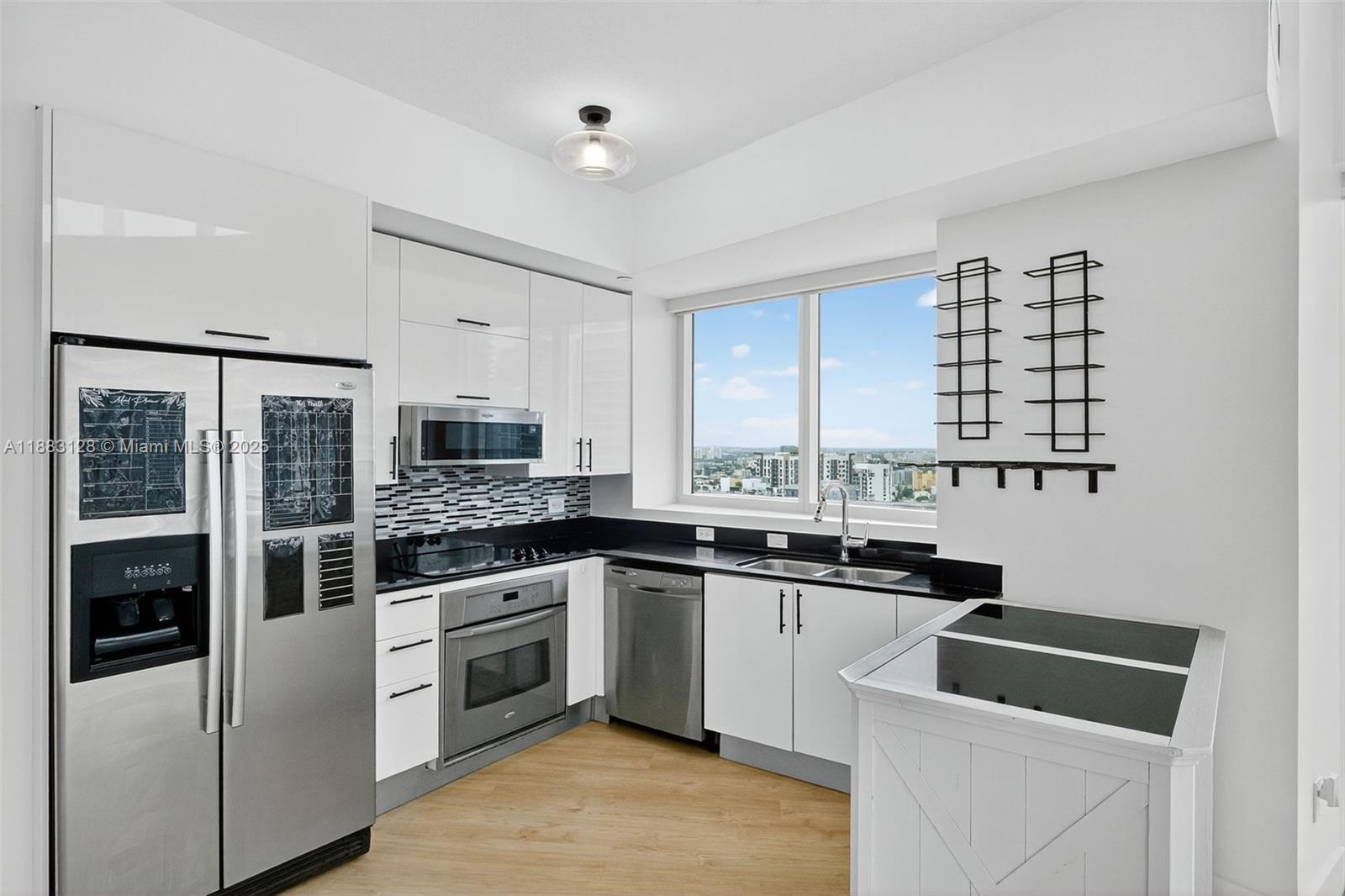 60 SW 13th St # 3026