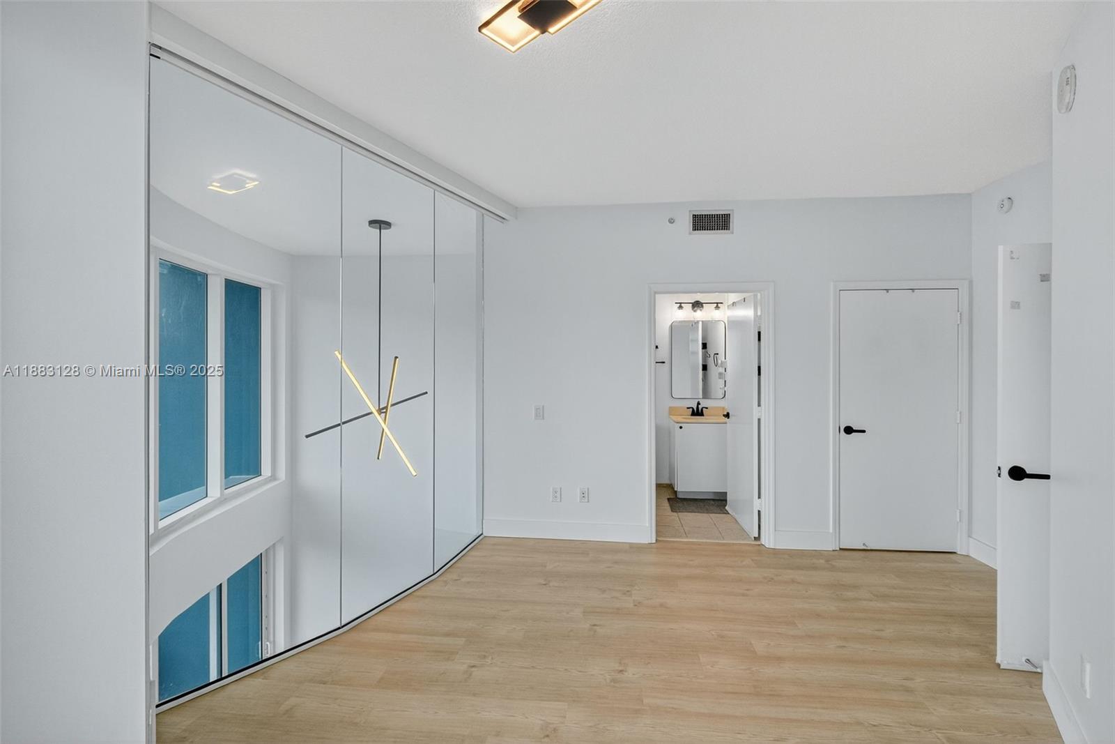 60 SW 13th St # 3026