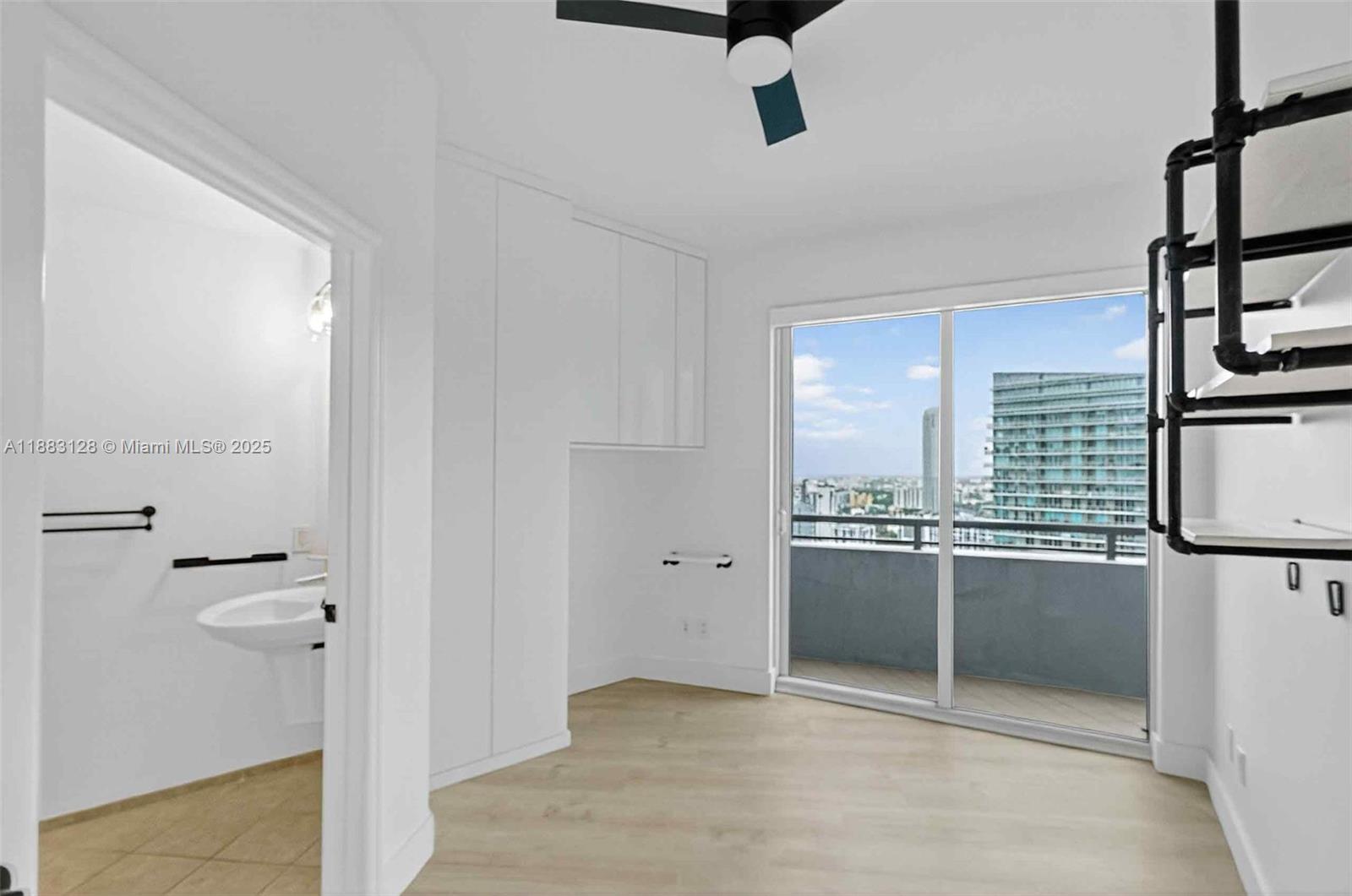 60 SW 13th St # 3026