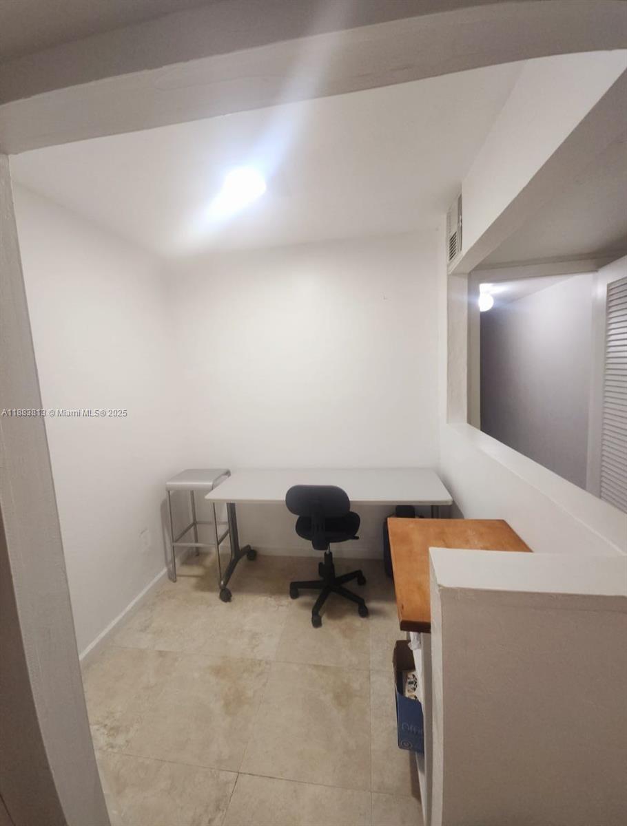 11960 NE 19th Dr # 10