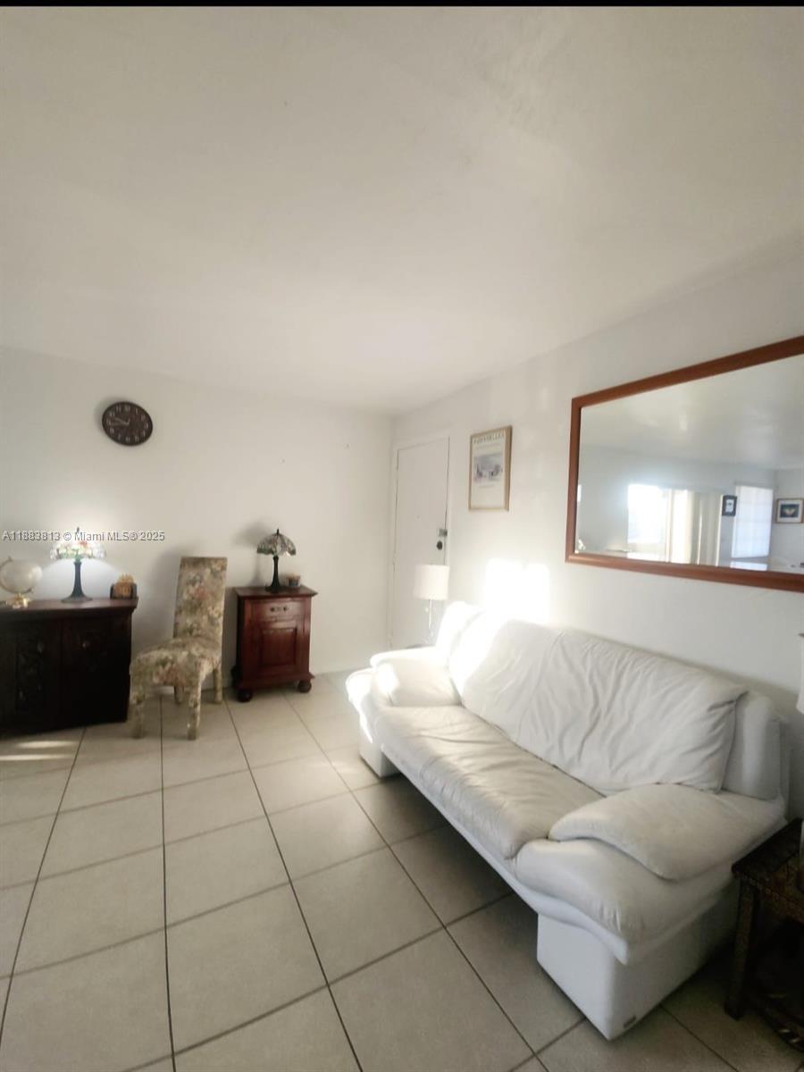 11960 NE 19th Dr # 10