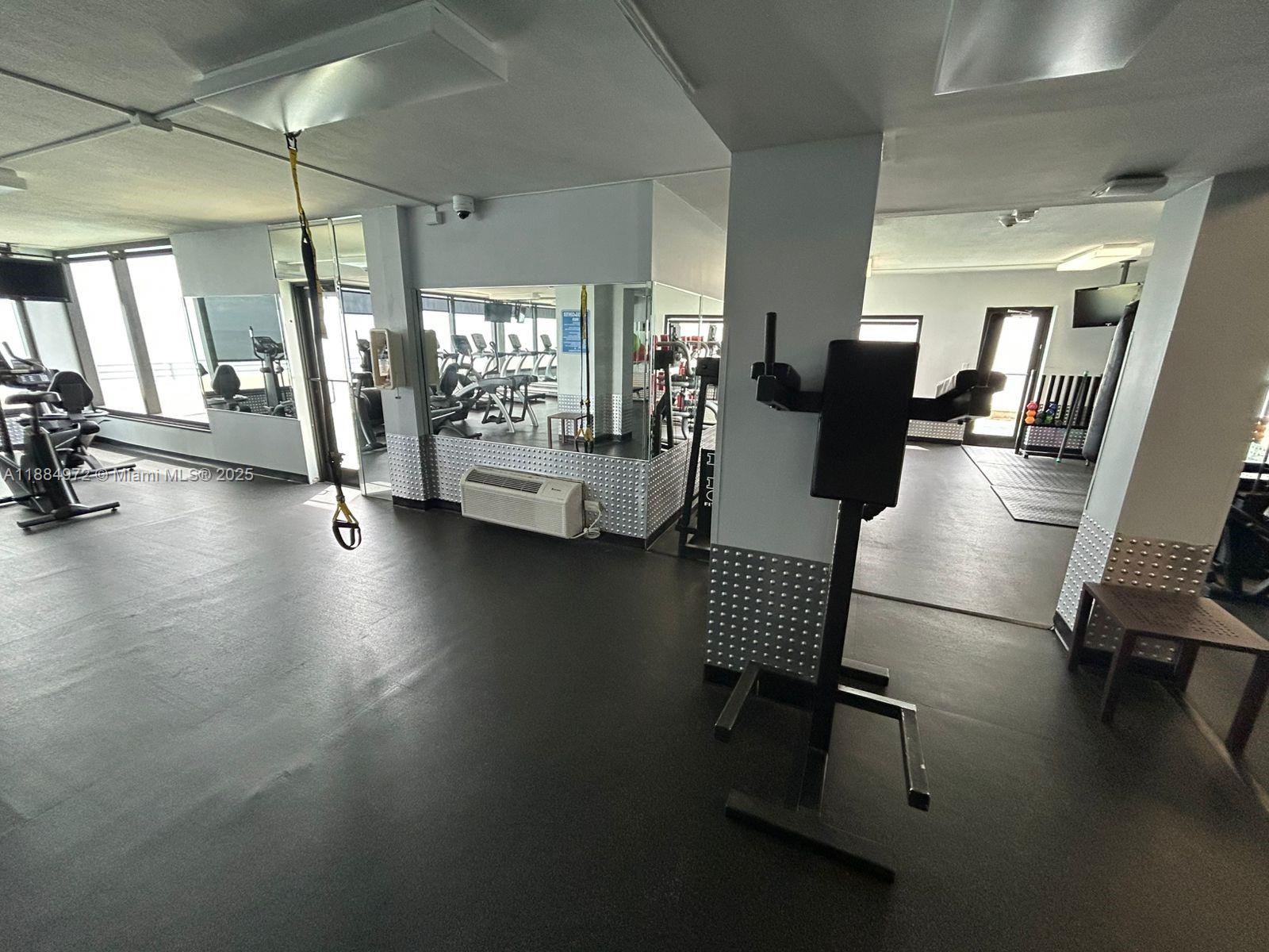 5555 Collins Ave # 6H