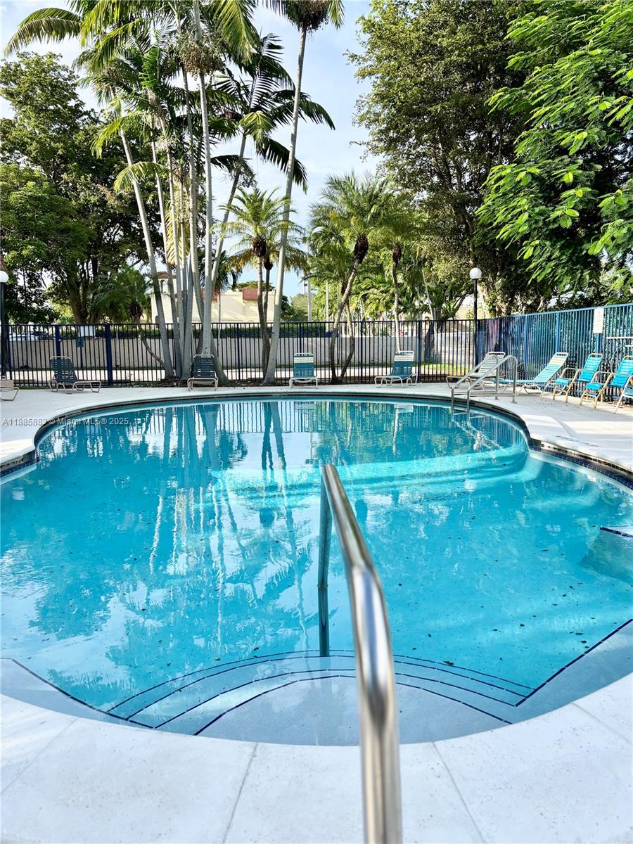 15391 S S Dixie Hwy # 52