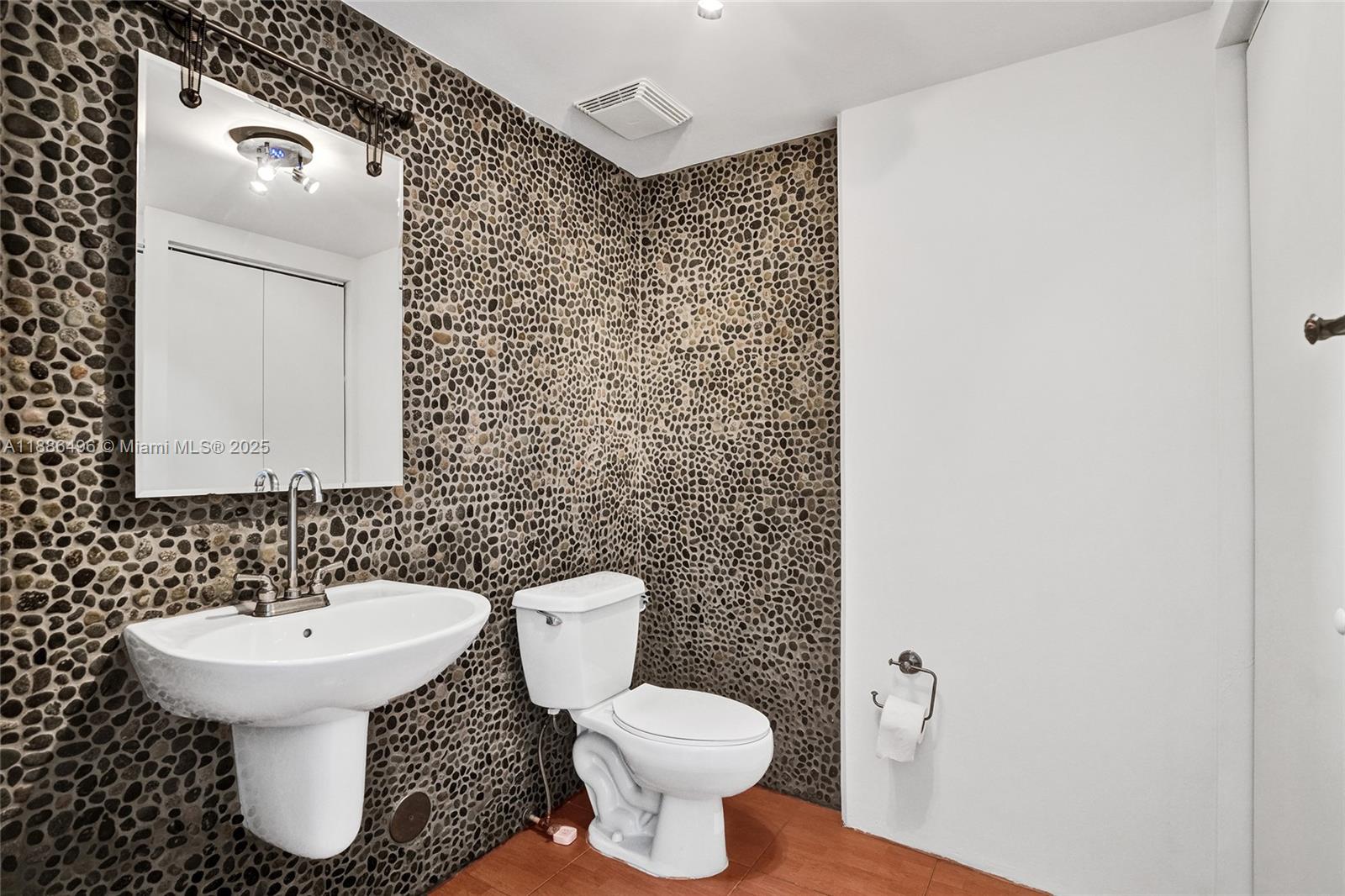 690 SW 1st Ct # 1213