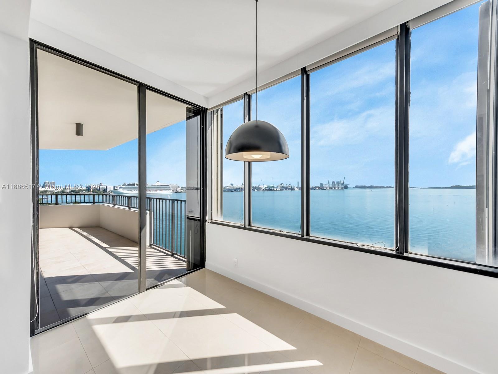 520 Brickell Key Dr # A806