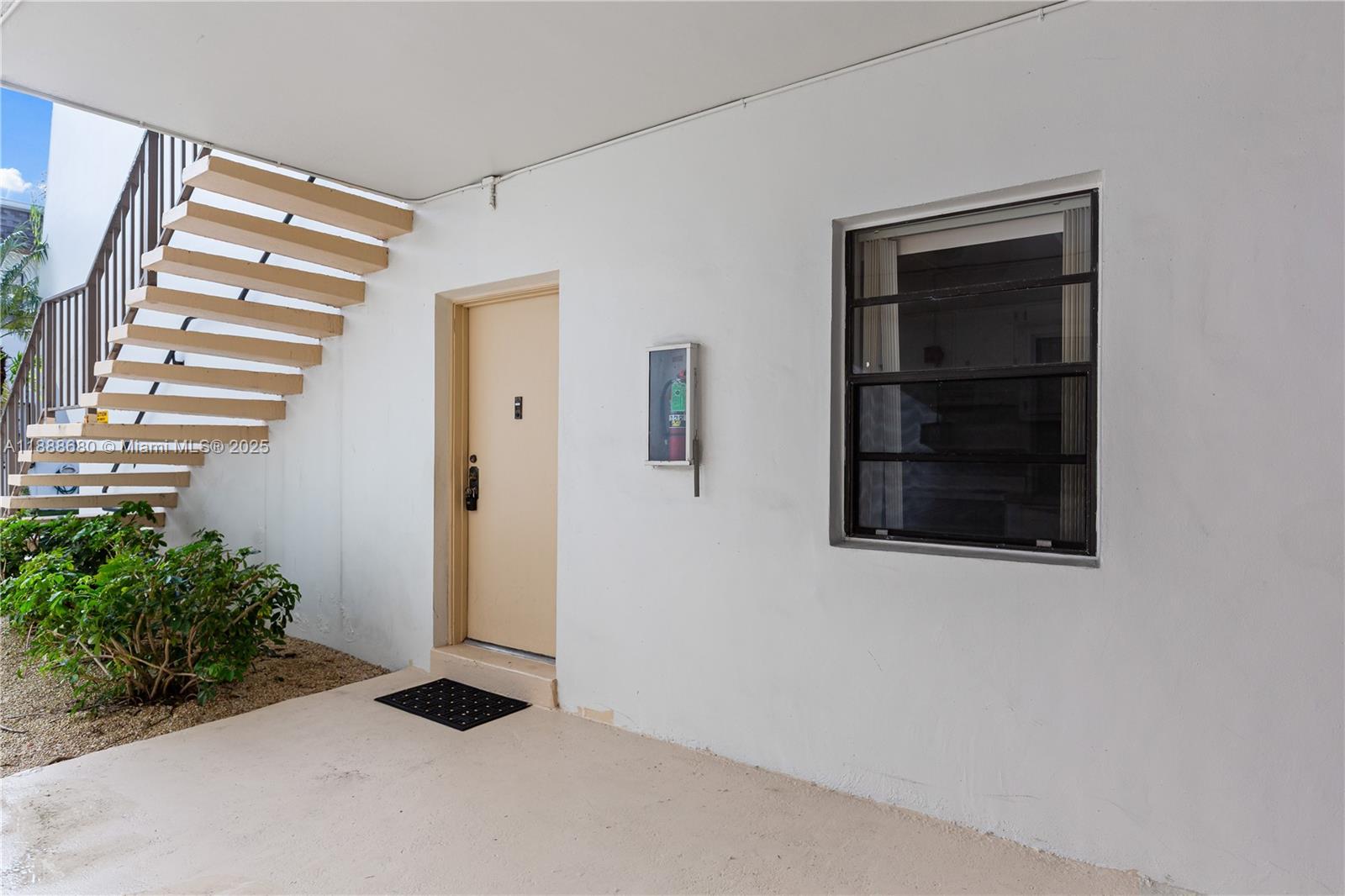 8277 SW 128th St # 108