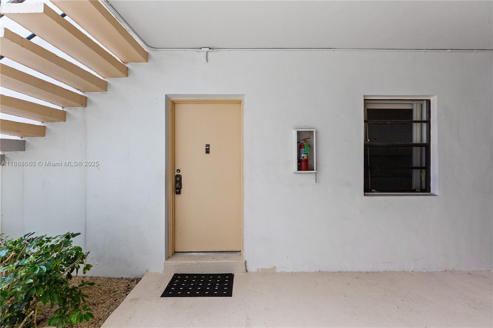 8277 SW 128th St # 108