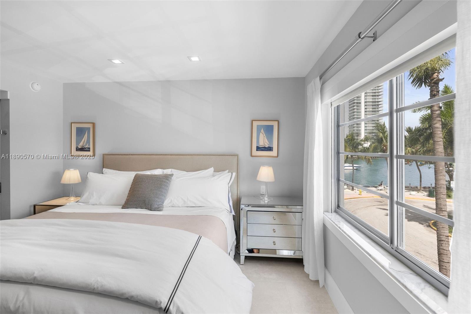 1450 Lincoln Rd # 304