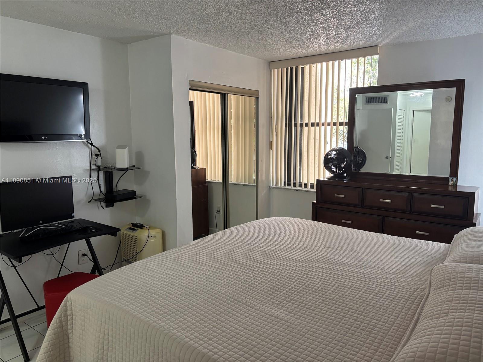 14501 N Kendall Dr # 207H