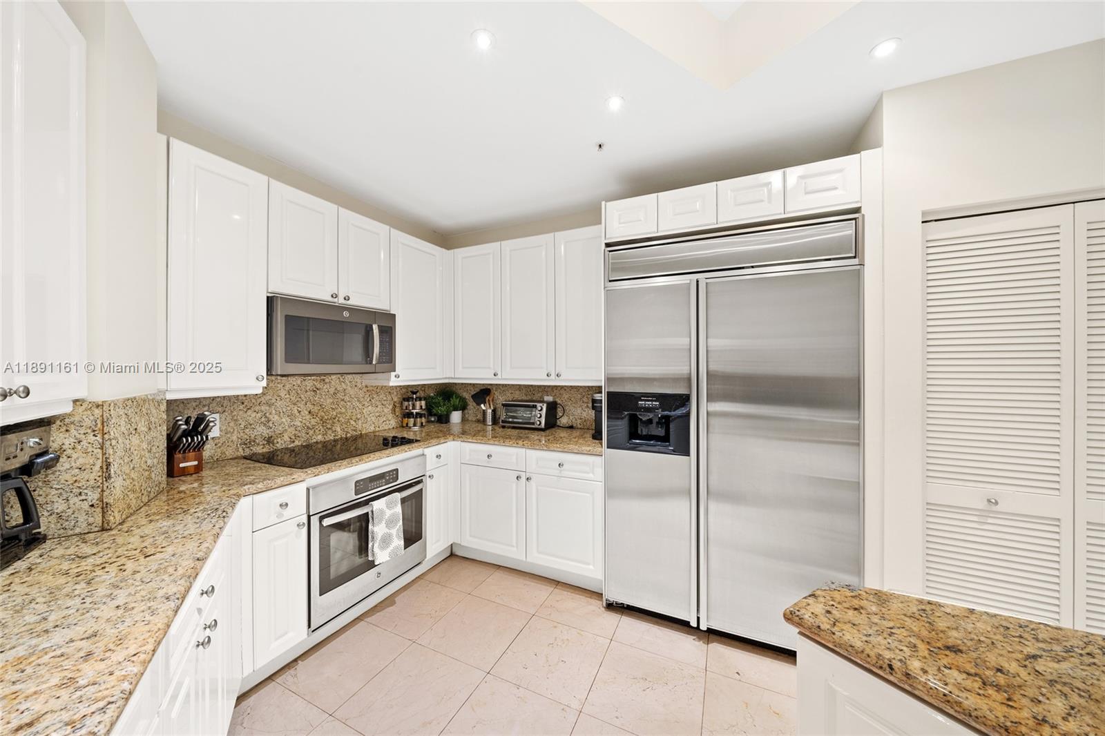 848 Brickell Key Dr # 201, Miami Unit: 201