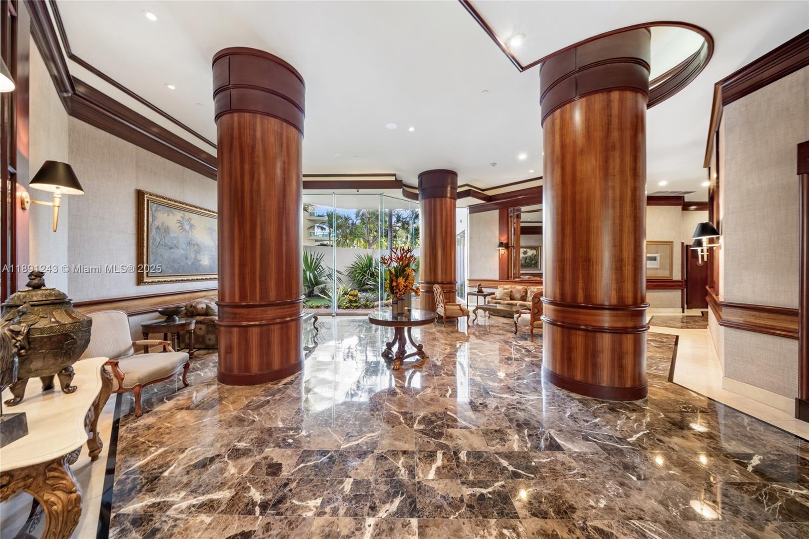 20185 E Country Club Dr # 1402