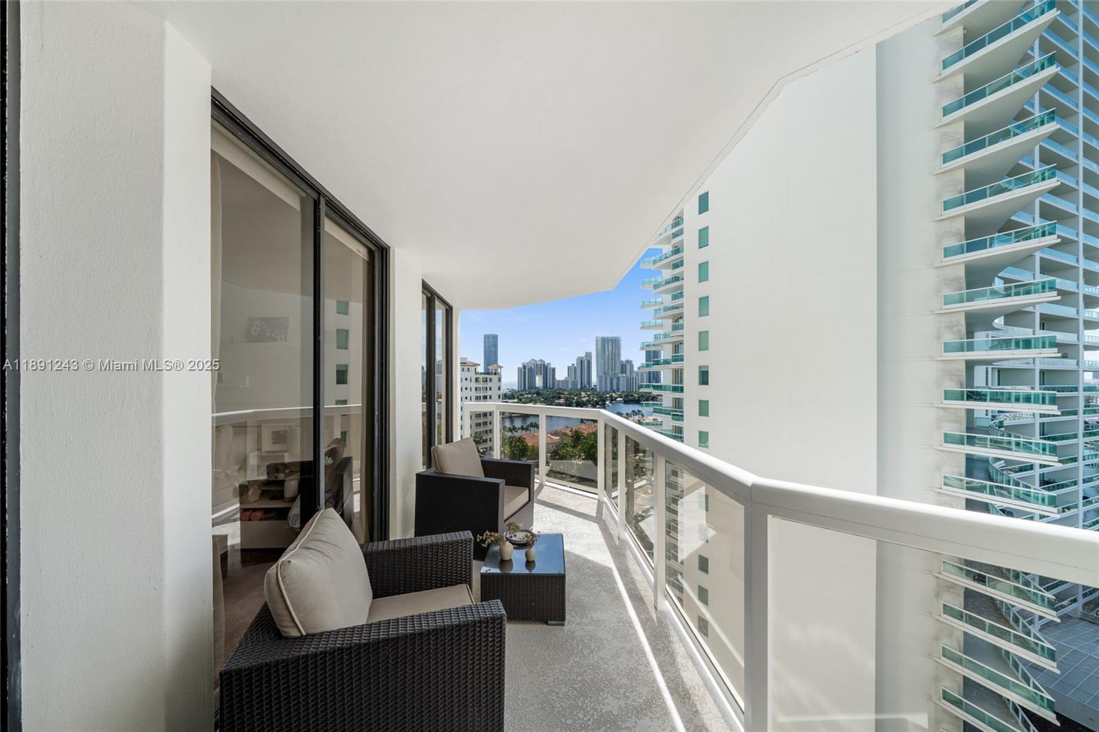 20185 E Country Club Dr # 1402