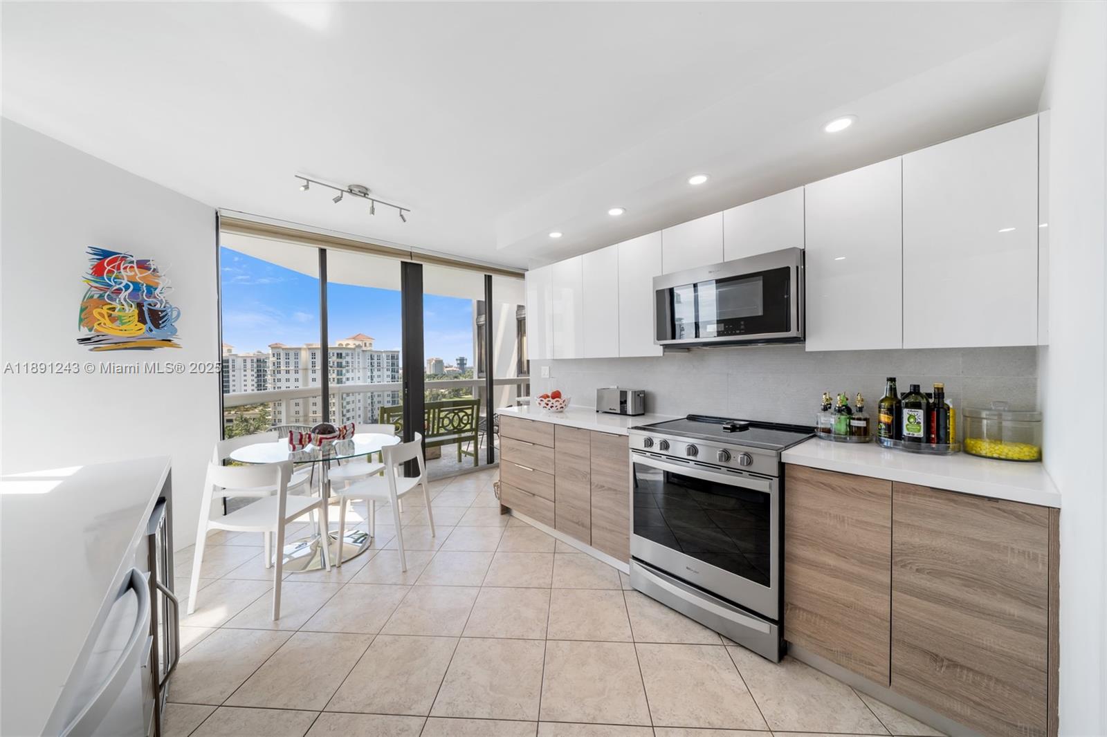 20185 E Country Club Dr # 1402