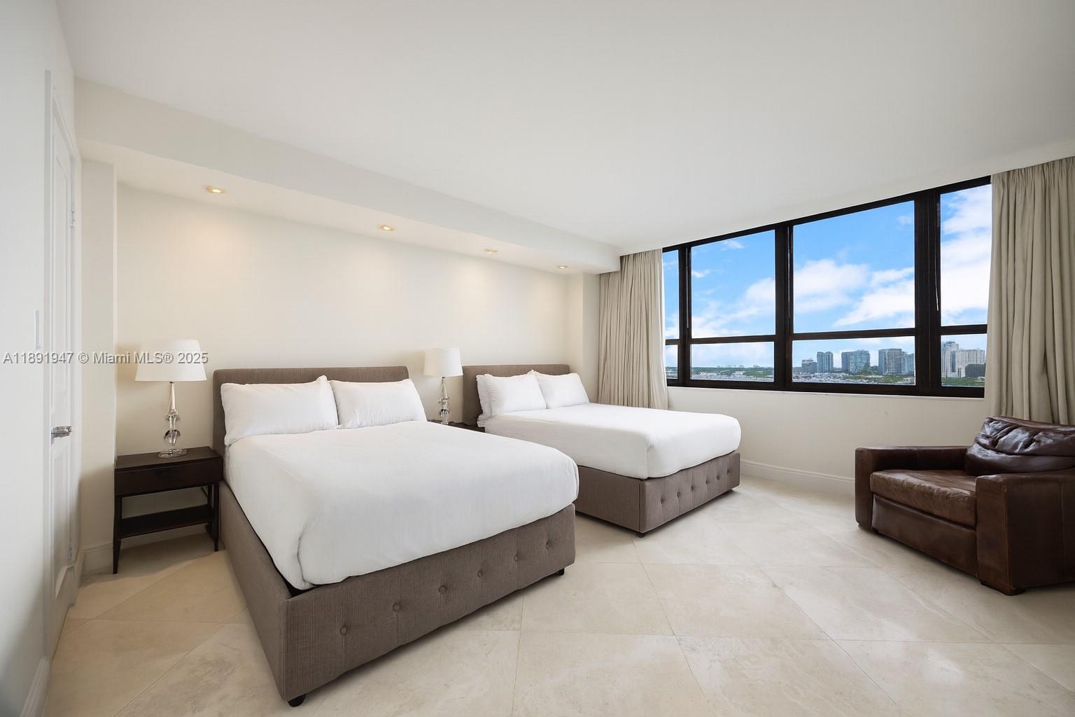 1 Grove Isle Dr # A1508