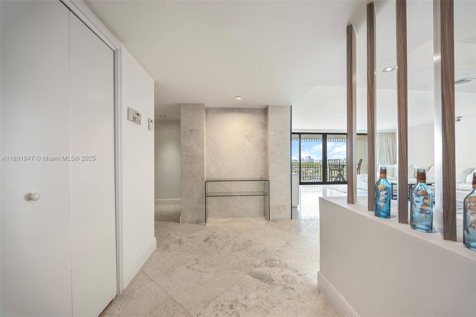 1 Grove Isle Dr # A1508