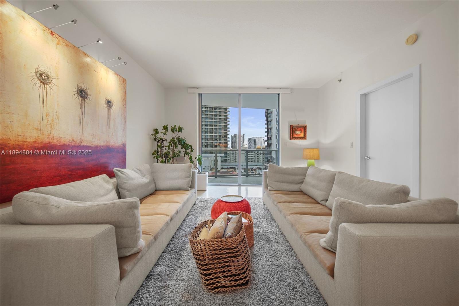 1060 Brickell Ave # 1513