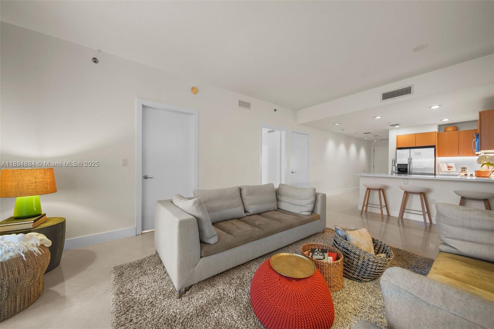 1060 Brickell Ave # 1513