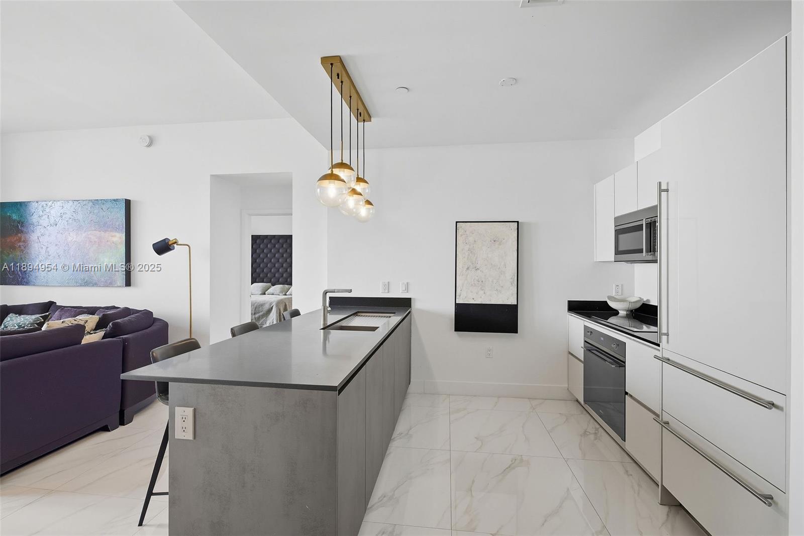 1010 Brickell Ave # 4704