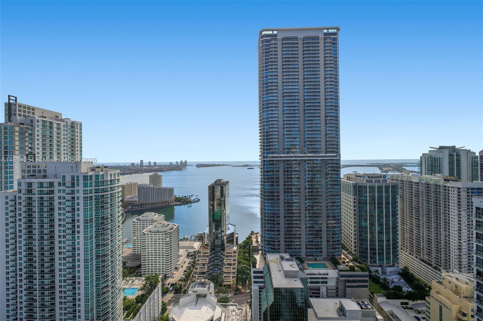 1010 Brickell Ave # 4704