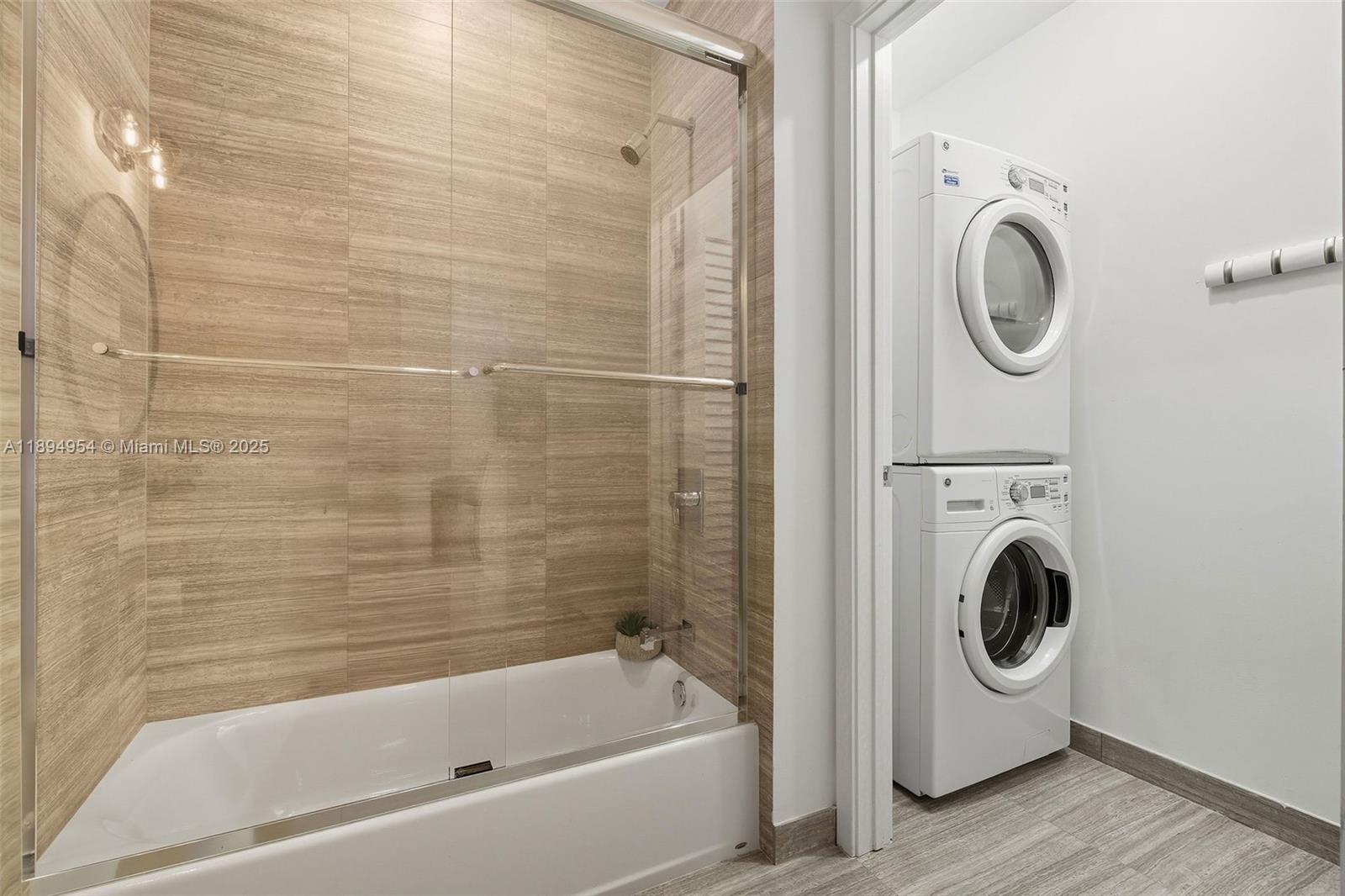 1010 Brickell Ave # 4704