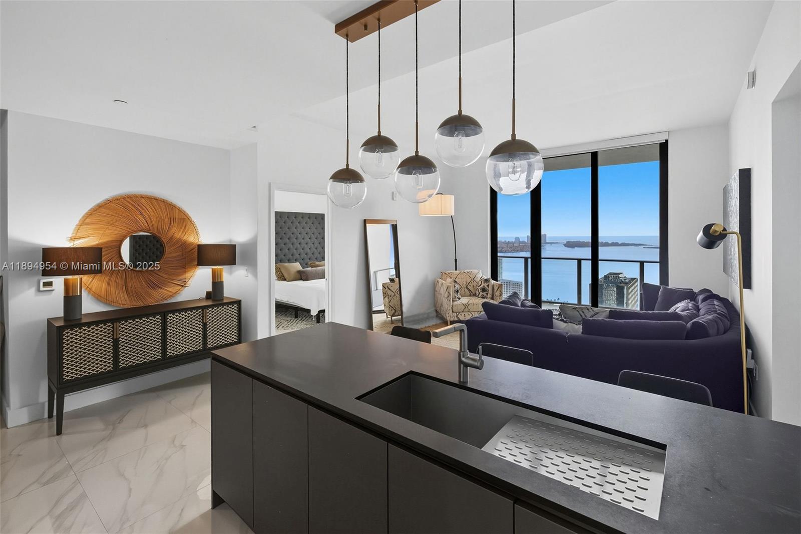 1010 Brickell Ave # 4704