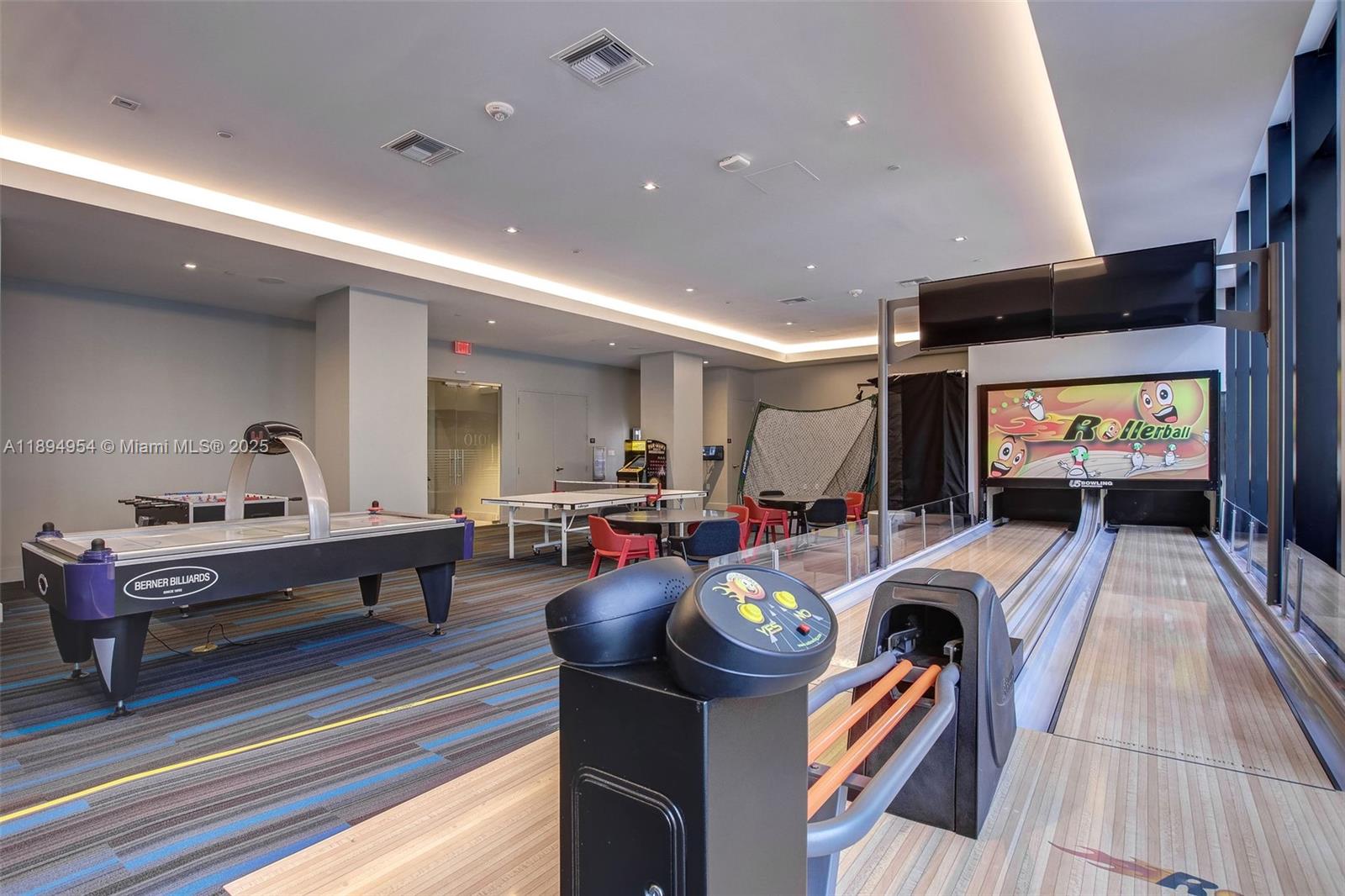 1010 Brickell Ave # 4704